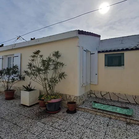 Hébergement de vacances Rdc Centre Aiguillon-sur-mer, Proche Marche, Plages Et Commerces, 4 Pers, Animaux Ok - Fr-1-476-209